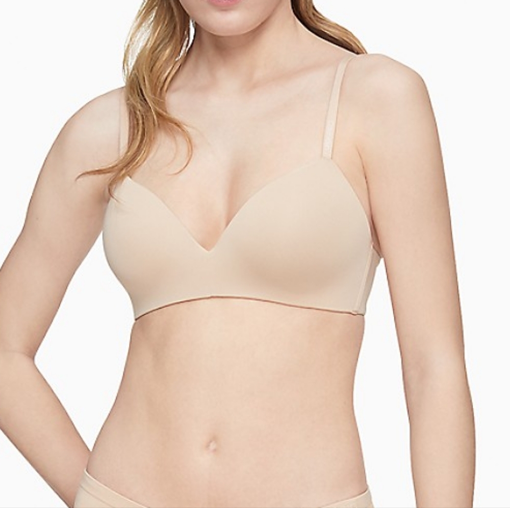 Calvin Klein Women Form Lightly Lined Demi Bra
